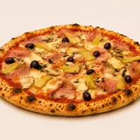 Pizza Capricciosa Casa Hunico, vedere laterală