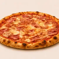 Pizza Prosciutto Casa Hunico, vedere laterală
